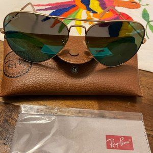 EUC Gold Ray-Ban AVIATOR FLASH Polarized Green Flash Lens Case & Cleaning Cloth
